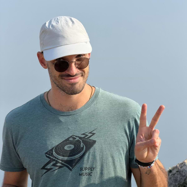 Yuval Kainan